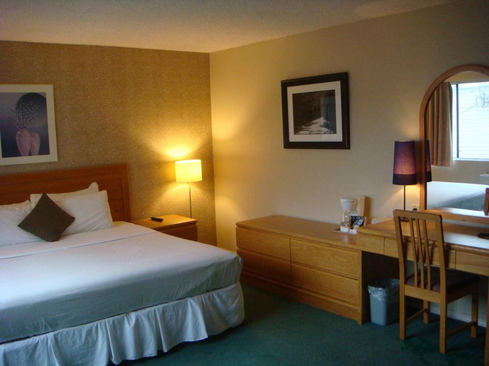 Cassandra Hotel Vancouver Exterior photo