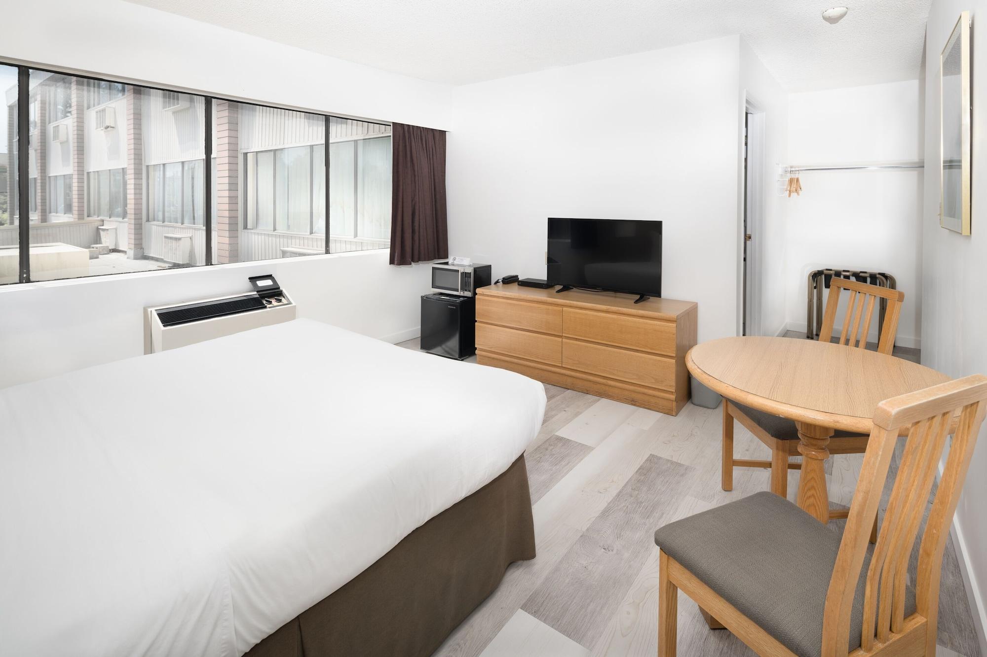 Cassandra Hotel Vancouver Exterior photo
